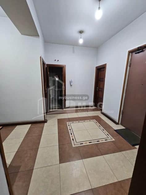 იყიდება ოფისი თბილისში (9/20)