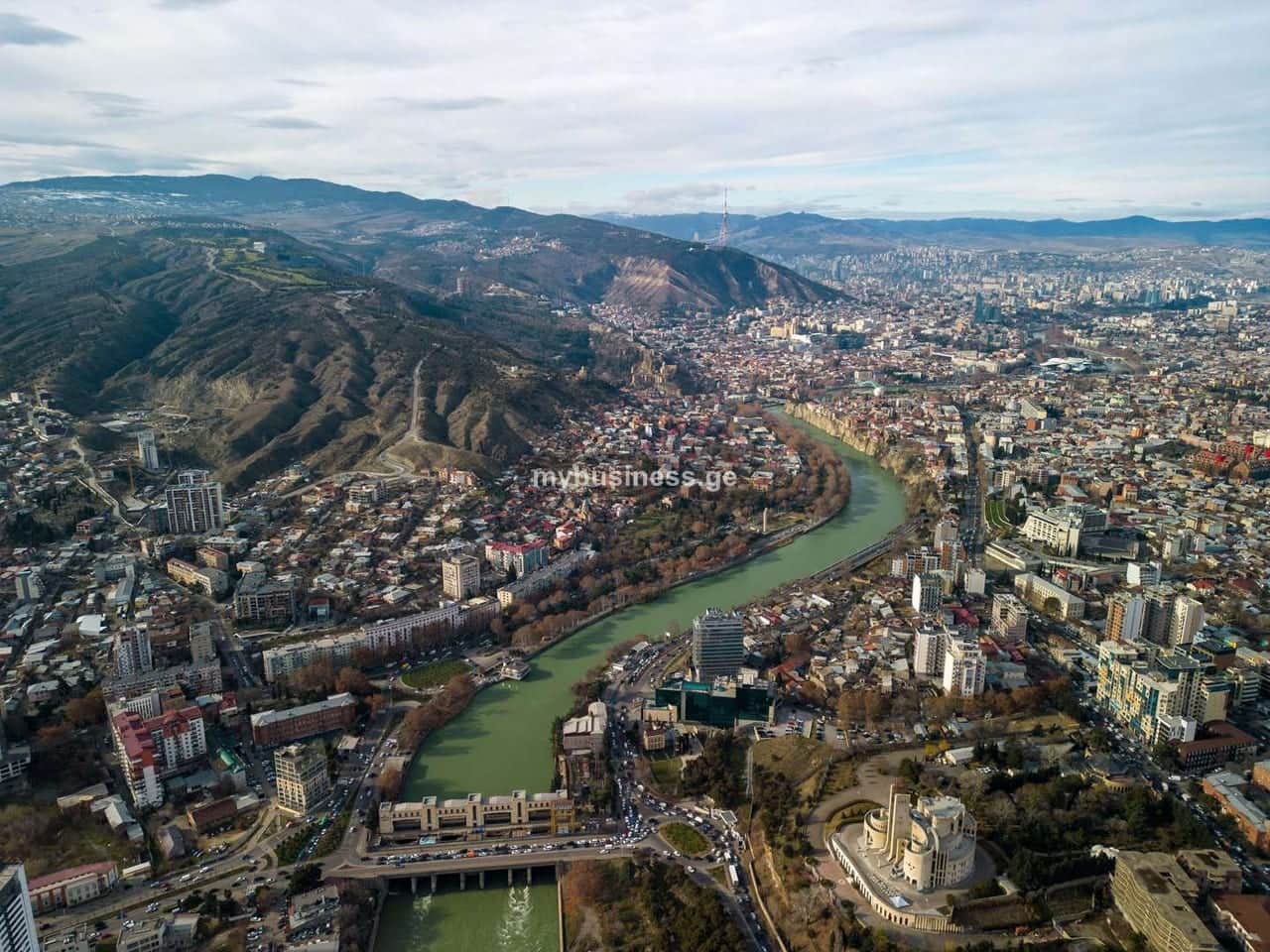 ვეძებ უძრავი ქონების სააგენტოს ბიზნესს თბილისში (1/3)
