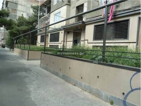 იყიდება კომერციული ფართი თბილისში (4/11)